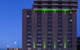 Holiday Inn Winnipeg - Airport West By Ihg